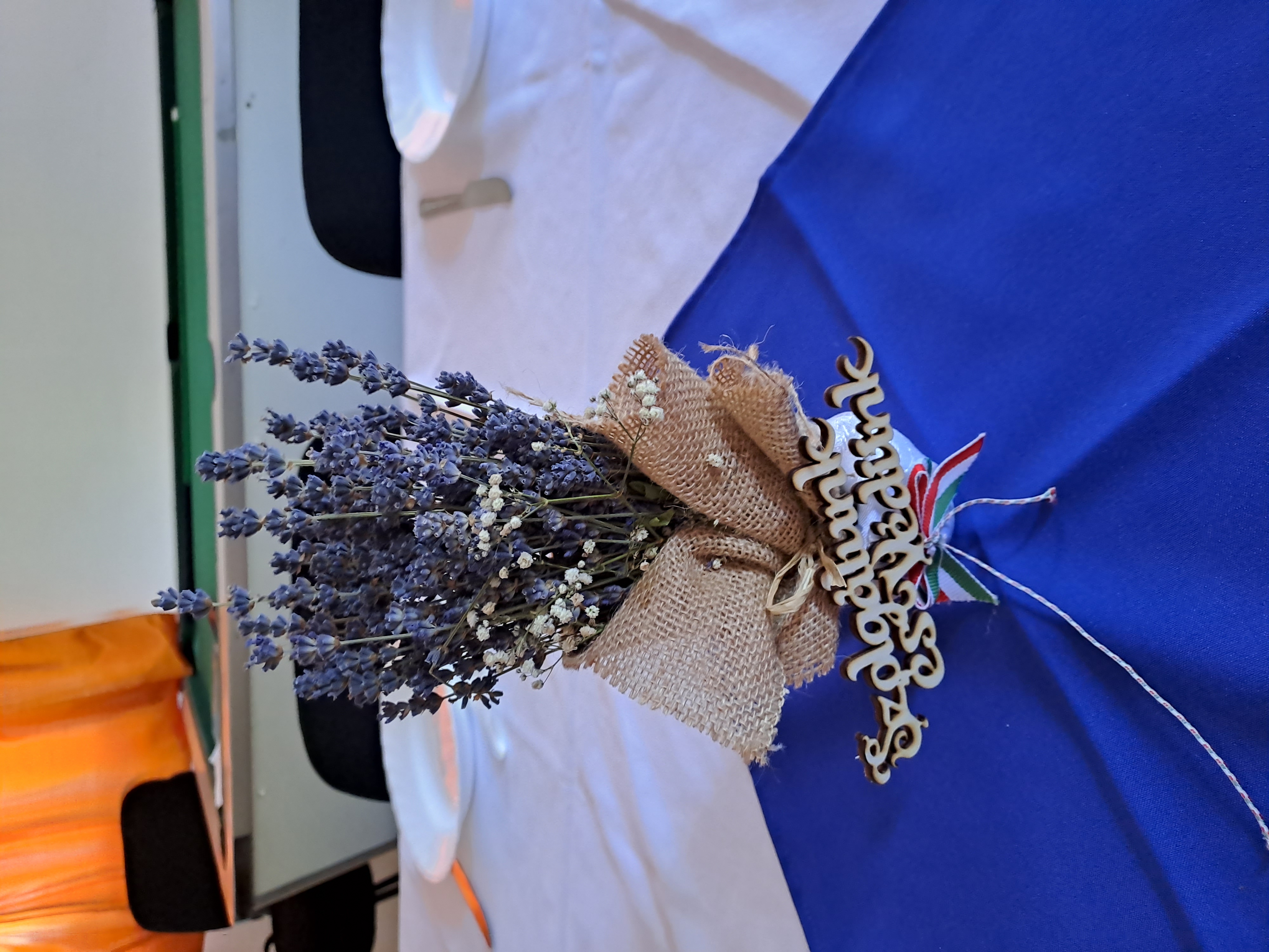 Szolgálunk és Védünk